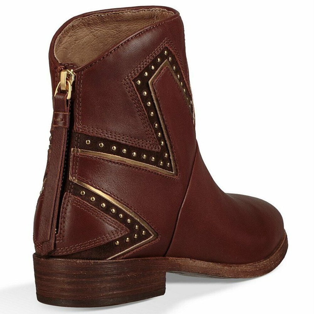 UGG Australia Lars Sunburst Studs Leather Bootie 1017356- with tag, no box